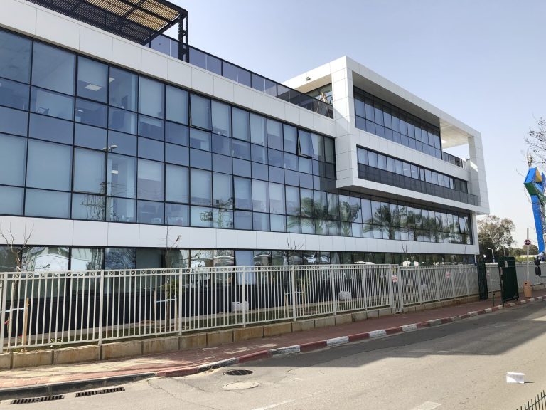 WhatsApp Image 2025-12-31 at 17.10.51